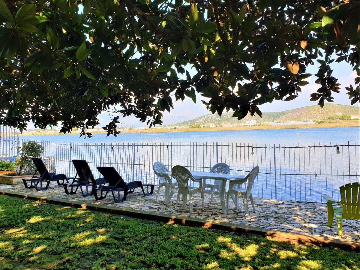 Villa Cecilia Sul Lago Fronte Mare Сперлонга Екстер'єр фото