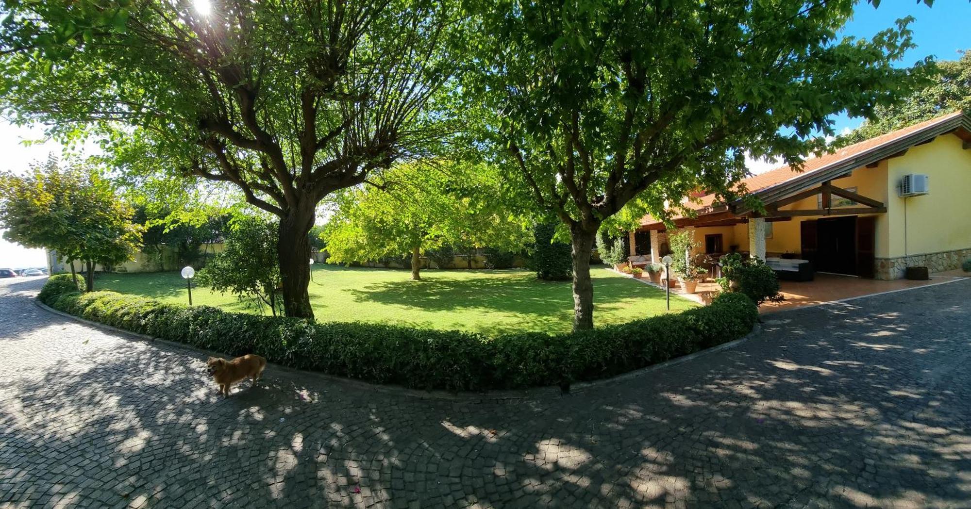 Villa Cecilia Sul Lago Fronte Mare Сперлонга Екстер'єр фото