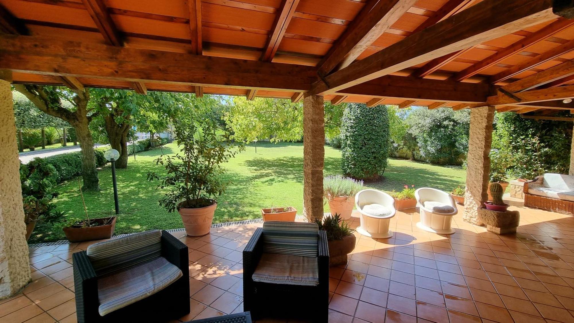 Villa Cecilia Sul Lago Fronte Mare Сперлонга Екстер'єр фото