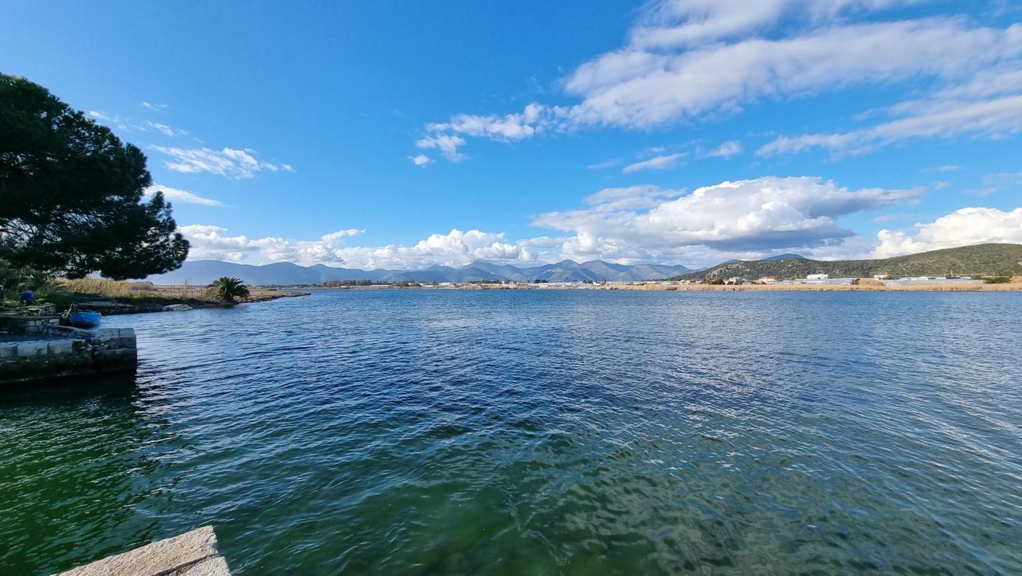 Villa Cecilia Sul Lago Fronte Mare Сперлонга Екстер'єр фото