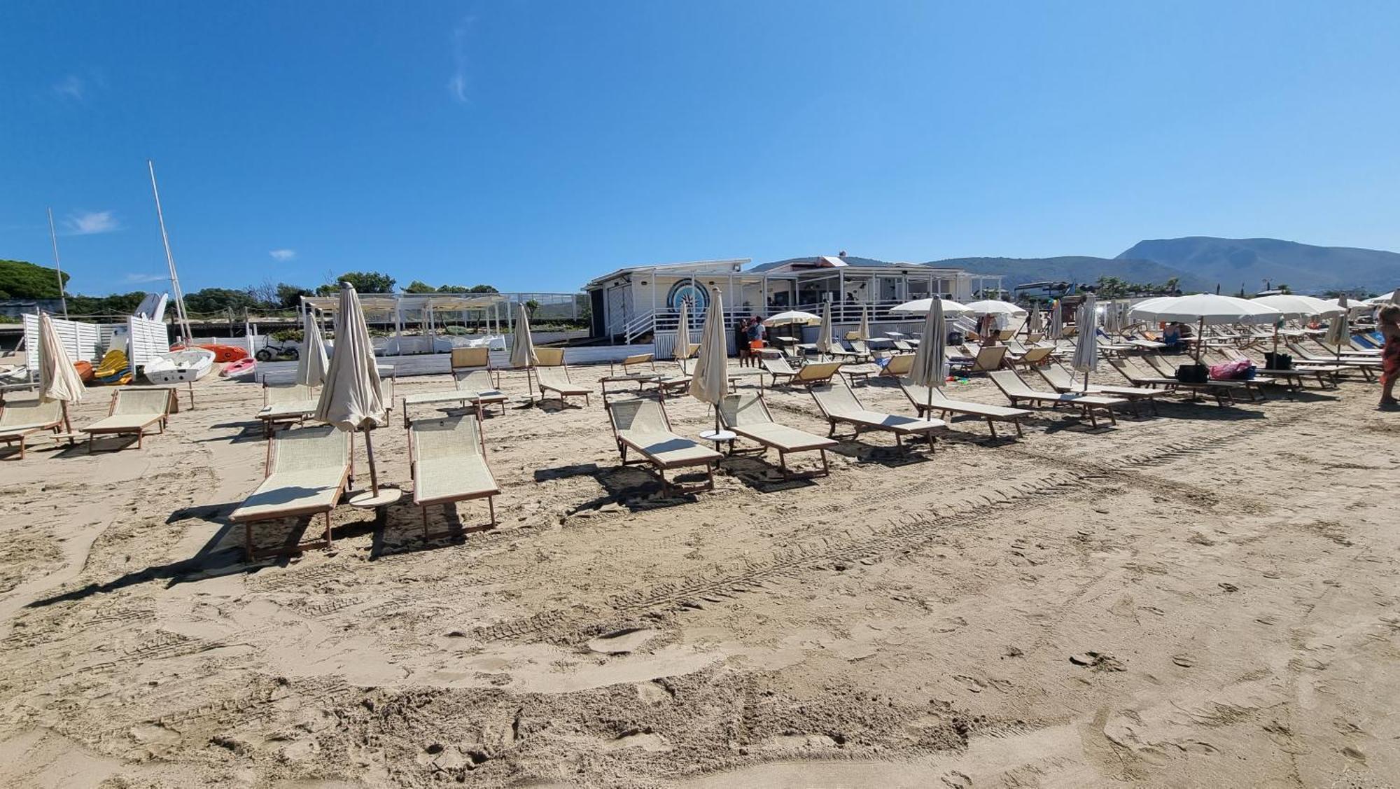 Villa Cecilia Sul Lago Fronte Mare Сперлонга Екстер'єр фото